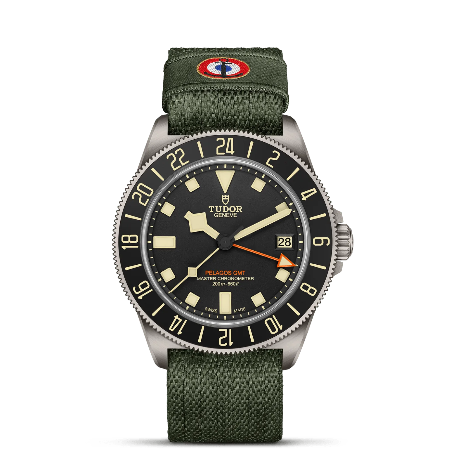 Pelagos FXD GMT, con Dial Negra mate, marcadores de la hora pintados de beigey Bisel Bisel giratorio bidireccional 24 horas de titanio con disco de cerámica negra